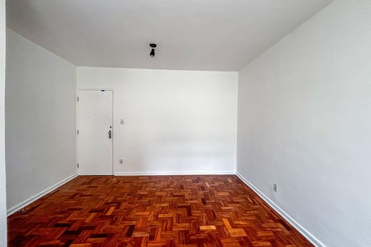 Apartamento para alugar com 2 quartos, 55m² em Cerqueira César, São Paulo