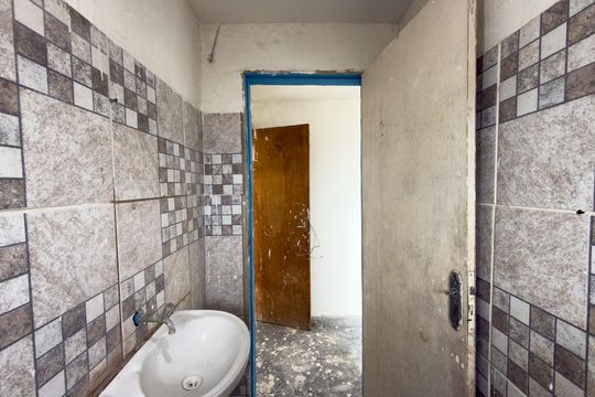 Banheiro de casa para alugar com 1 quarto, 41m² em Vista Alegre, Rio de Janeiro