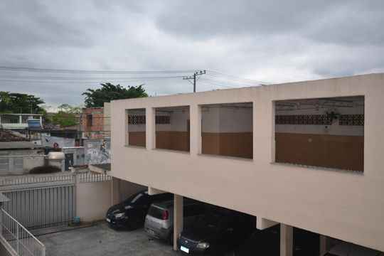 Vista da Sala de apartamento para alugar com 2 quartos, 105m² em Marechal Hermes, Rio de Janeiro