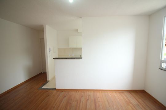 Sala de apartamento para alugar com 2 quartos, 45m² em Bairro da Glória, Contagem