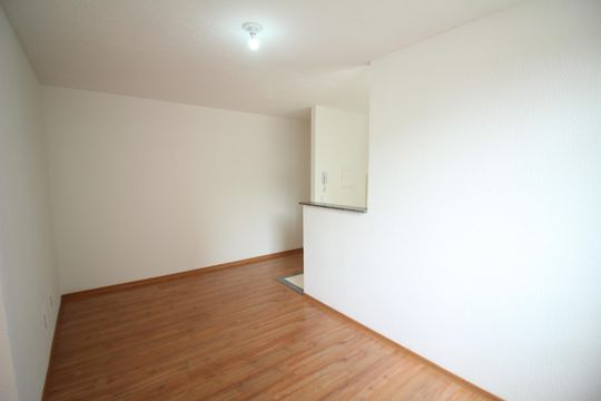 Sala de apartamento para alugar com 2 quartos, 45m² em Bairro da Glória, Contagem