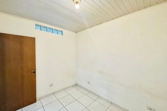 Quarto 2 de casa para alugar com 2 quartos, 100m² em Burgo Paulista, São Paulo