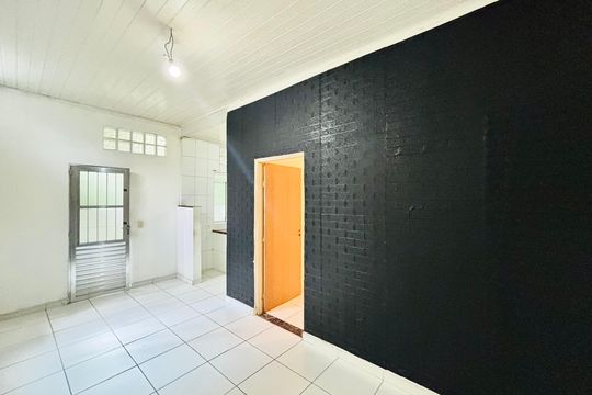 Casa para alugar com 2 quartos, 100m² em Burgo Paulista, São Paulo