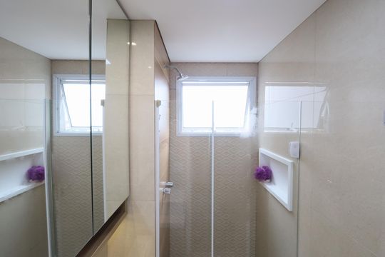 Banheiro da Suíte 1 de apartamento à venda com 2 quartos, 56m² em Bela Vista, Osasco