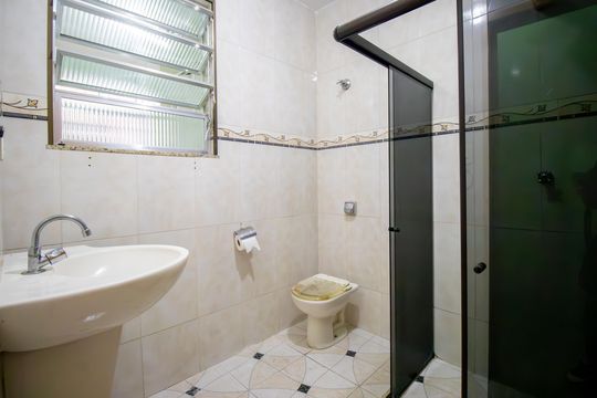 Banheiro de apartamento para alugar com 2 quartos, 81m² em Penha, Rio de Janeiro