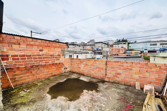 Quintal de casa à venda com 4 quartos, 120m² em Vila Verde, São Paulo