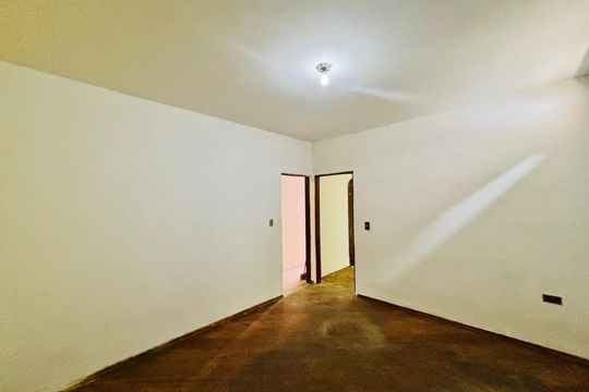Casa à venda com 4 quartos, 120m² em Vila Verde, São Paulo