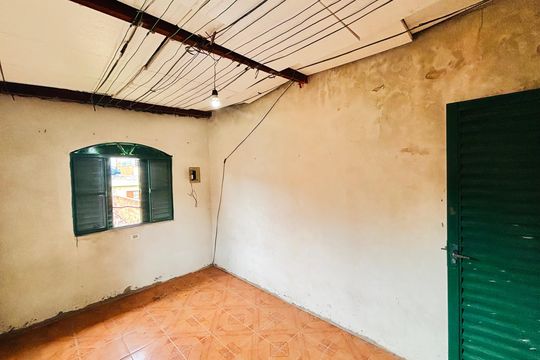 Sala de casa à venda com 4 quartos, 120m² em Vila Verde, São Paulo