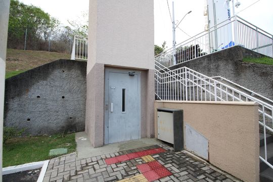 Área comum de apartamento para alugar com 2 quartos, 43m² em Curicica, Rio de Janeiro