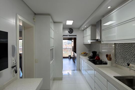 Cozinha  de apartamento à venda com 3 quartos, 180m² em Nova Petrópolis, São Bernardo do Campo