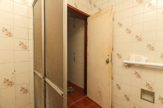 Banheiro de casa para alugar com 2 quartos, 100m² em Vila Diva (zona Leste), São Paulo