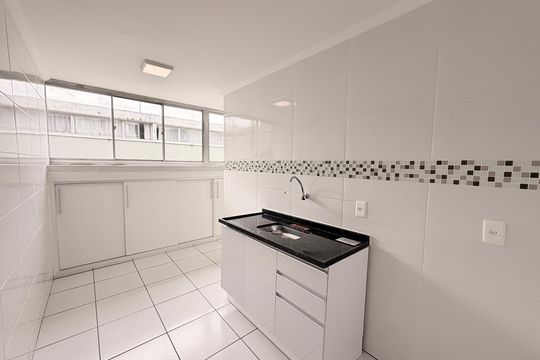 Cozinha de apartamento à venda com 2 quartos, 65m² em Parque Cecap, Jundiaí
