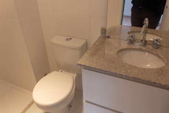 Banheiro da Suíte de apartamento à venda com 1 quarto, 48m² em Santo Amaro, São Paulo