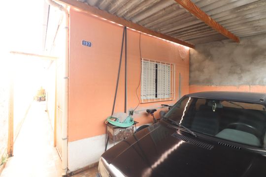 Garagem de casa à venda com 1 quarto, 75m² em Parque Edu Chaves, São Paulo