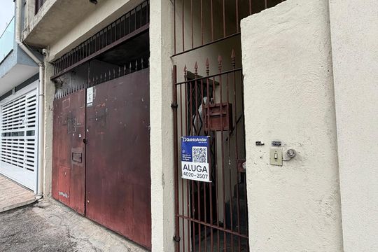 Fachada de casa para alugar com 1 quarto, 60m² em Montanhão, São Bernardo do Campo