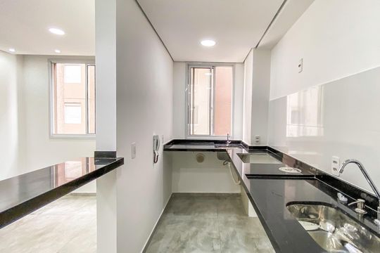 Cozinha de apartamento para alugar com 2 quartos, 38m² em Jardim America da Penha, São Paulo