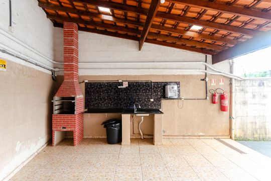 Área comum - Churrasqueira de apartamento para alugar com 3 quartos, 47m² em Jardim Mangalot, São Paulo