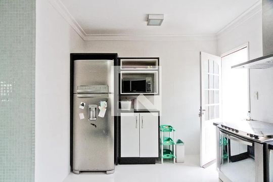 Cozinha de casa à venda com 5 quartos, 280m² em Parque Sao Domingos, São Paulo