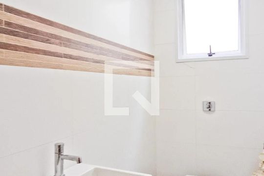 Lavabo 2 de casa à venda com 5 quartos, 280m² em Parque Sao Domingos, São Paulo