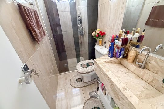 Apartamento à venda com 2 quartos, 65m² em Diamante, Contagem
