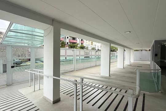 Garagem de apartamento para alugar com 2 quartos, 79m² em Jardim Sao Miguel, Guarujá