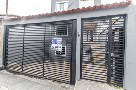 Vista da Rua de casa para alugar com 1 quarto, 30m² em Parque Viana, Barueri