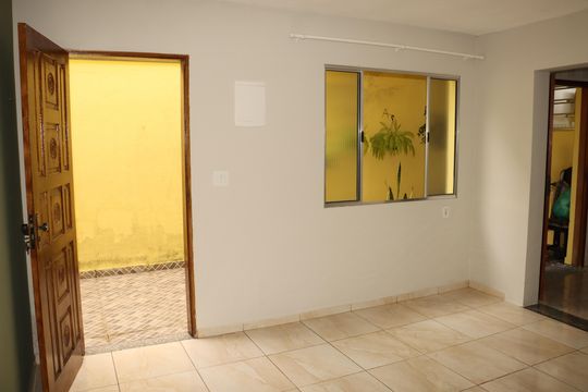 Casa à venda com 3 quartos, 126m² em Jardim Rodolfo Pirani, São Paulo