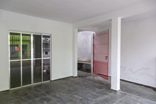 Garagem de casa para alugar com 2 quartos, 125m² em Jardim Irene, Guarulhos