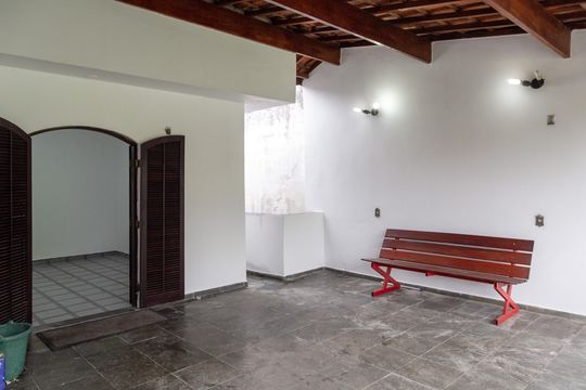 Varanda de casa para alugar com 2 quartos, 125m² em Jardim Irene, Guarulhos