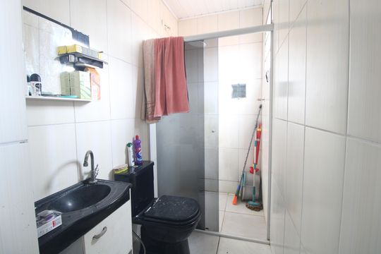 Banheiro da suíte de casa à venda com 2 quartos, 69m² em Vila Nascente, São Paulo