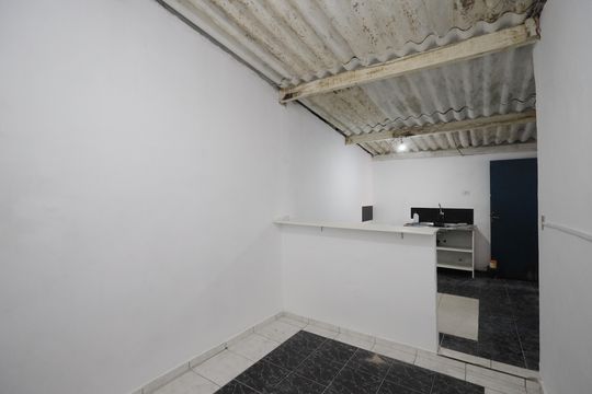 Sala / Cozinha  de casa para alugar com 1 quarto, 48m² em Jardim Jacana, São Paulo
