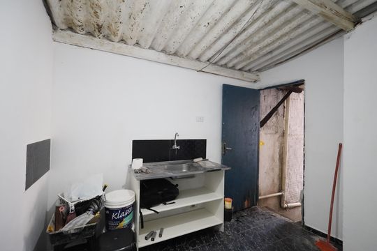 Cozinha  de casa para alugar com 1 quarto, 48m² em Jardim Jacana, São Paulo