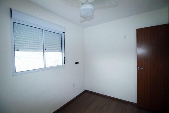 Quarto 2 de apartamento para alugar com 2 quartos, 47m² em Colégio, Rio de Janeiro