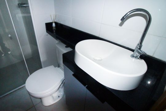 Banheiro Social de apartamento para alugar com 2 quartos, 47m² em Colégio, Rio de Janeiro