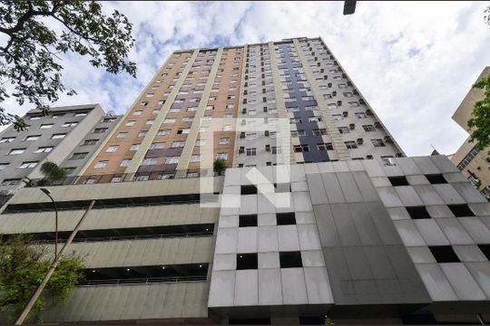 Fachada de apartamento para alugar com 2 quartos, 72m² em Centro, Belo Horizonte