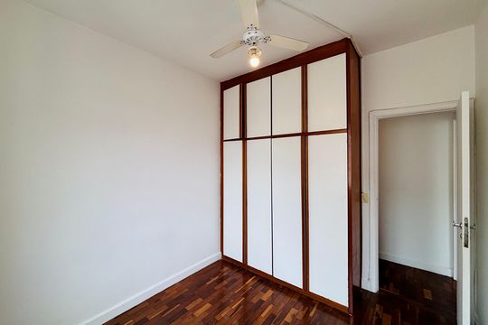 Quarto de apartamento para alugar com 2 quartos, 72m² em Laranjeiras, Rio de Janeiro
