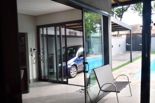 Quarto 1 - Vista de casa para alugar com 3 quartos, 300m² em Cidade Universitária, Campinas