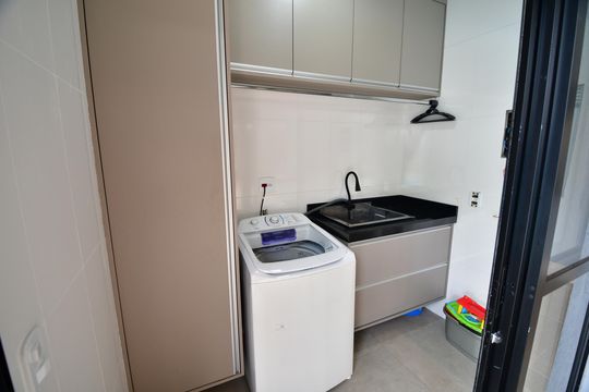Área de Serviço de casa para alugar com 3 quartos, 300m² em Cidade Universitária, Campinas