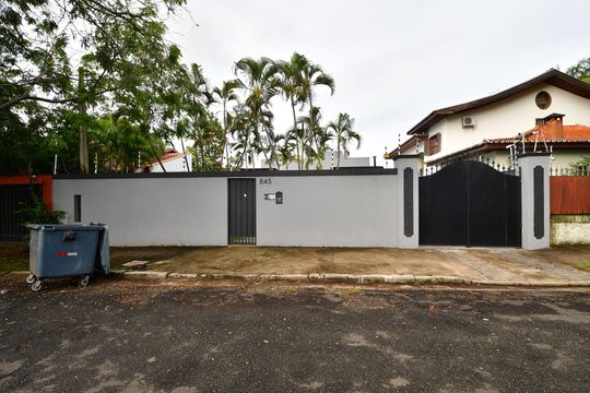 Fachada de casa para alugar com 3 quartos, 300m² em Cidade Universitária, Campinas