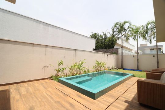 Casa de Condomínio para alugar com 4 quartos, 282m² em Nova Uberlândia, Uberlândia