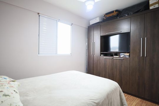 Quarto 1 de apartamento à venda com 2 quartos, 47m² em Padroeira, Osasco