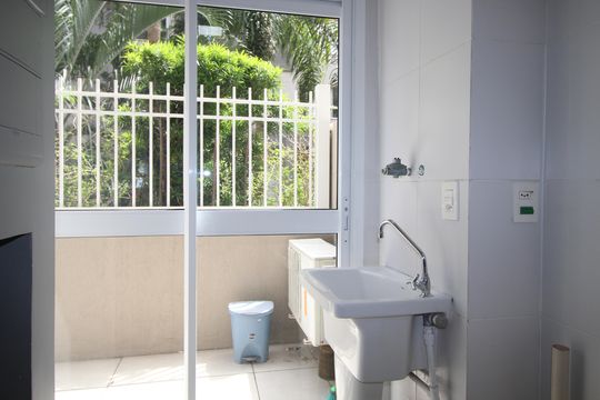 Área de Serviço de apartamento à venda com 2 quartos, 80m² em Jardim Carvalho, Porto Alegre