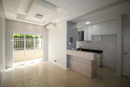 Apartamento à venda com 2 quartos, 80m² em Jardim Carvalho, Porto Alegre