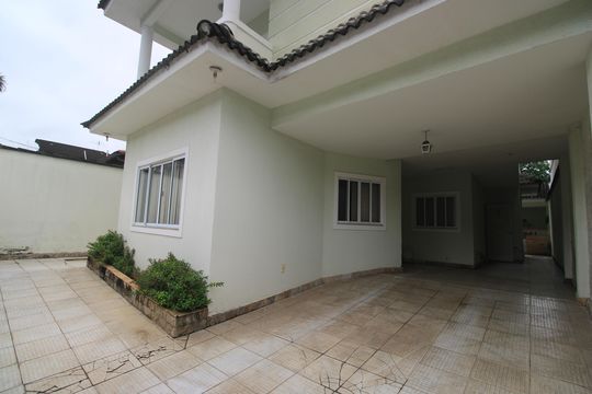 Garagem de casa de condomínio à venda com 4 quartos, 286m² em Taquara, Rio de Janeiro