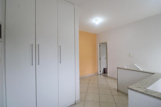 Hall de casa de condomínio à venda com 4 quartos, 286m² em Taquara, Rio de Janeiro