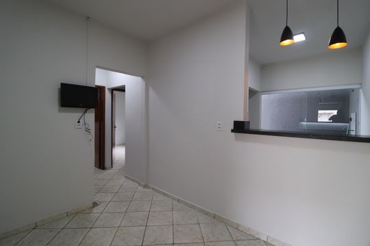 Casa para alugar com 2 quartos, 70m² em Santa Mônica, Uberlândia