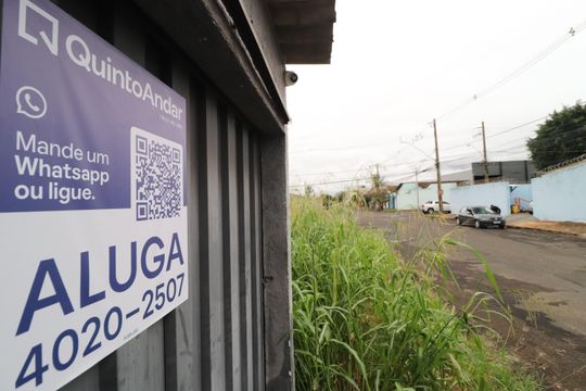 Plaquinha de casa para alugar com 2 quartos, 70m² em Santa Mônica, Uberlândia