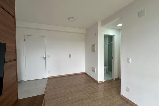 Sala de apartamento para alugar com 1 quarto, 49m² em Nova Aldeinha, Barueri