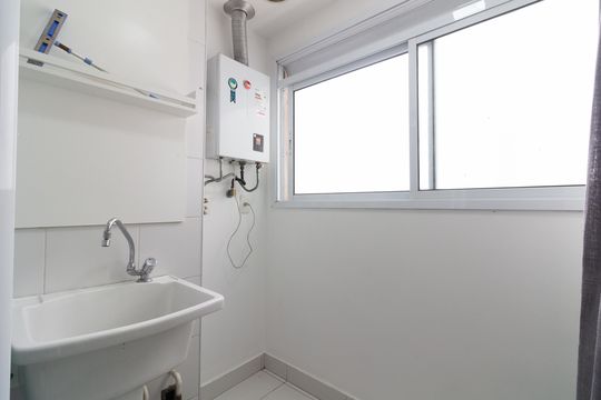 Área de Serviço de apartamento para alugar com 3 quartos, 80m² em Vila Sonia, São Paulo