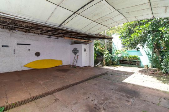 Garagem de casa para alugar com 2 quartos, 70m² em Nonoai, Porto Alegre